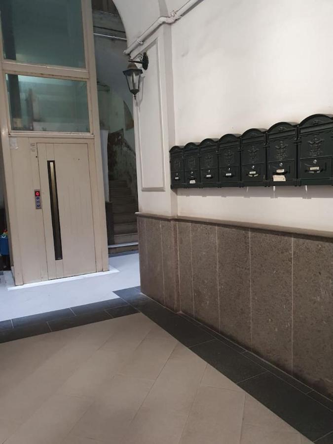 Traversa Toledo, Intero Appartamento Al Plebiscito Napels Buitenkant foto