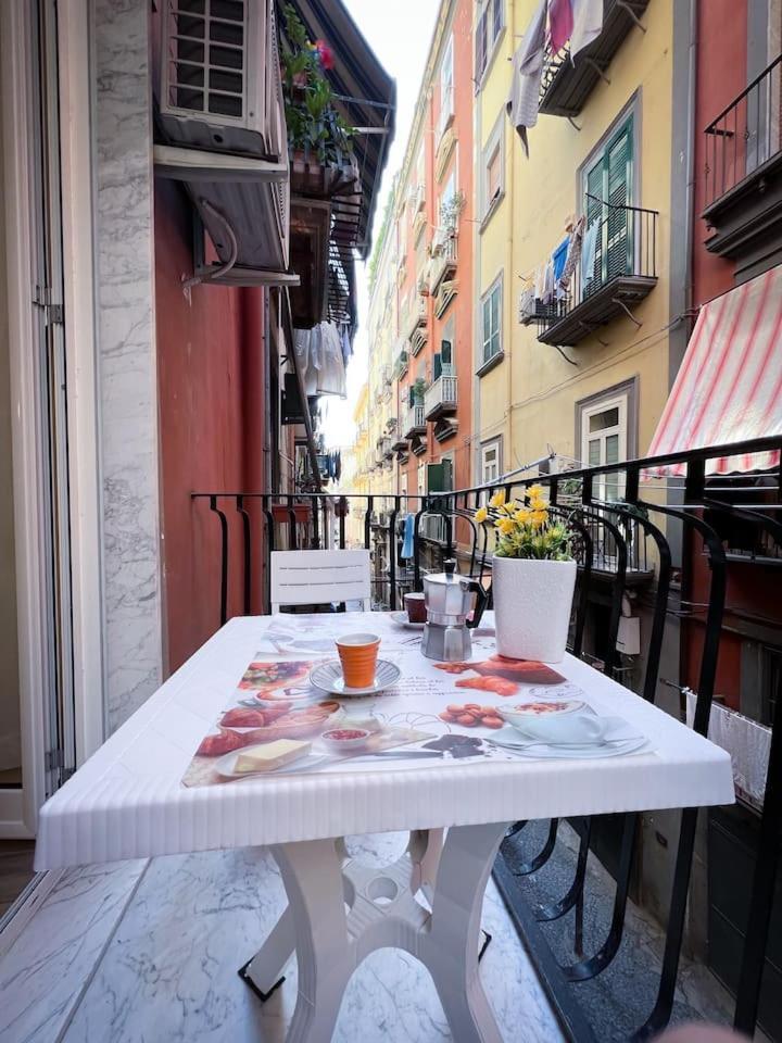 Traversa Toledo, Intero Appartamento Al Plebiscito Napels Buitenkant foto
